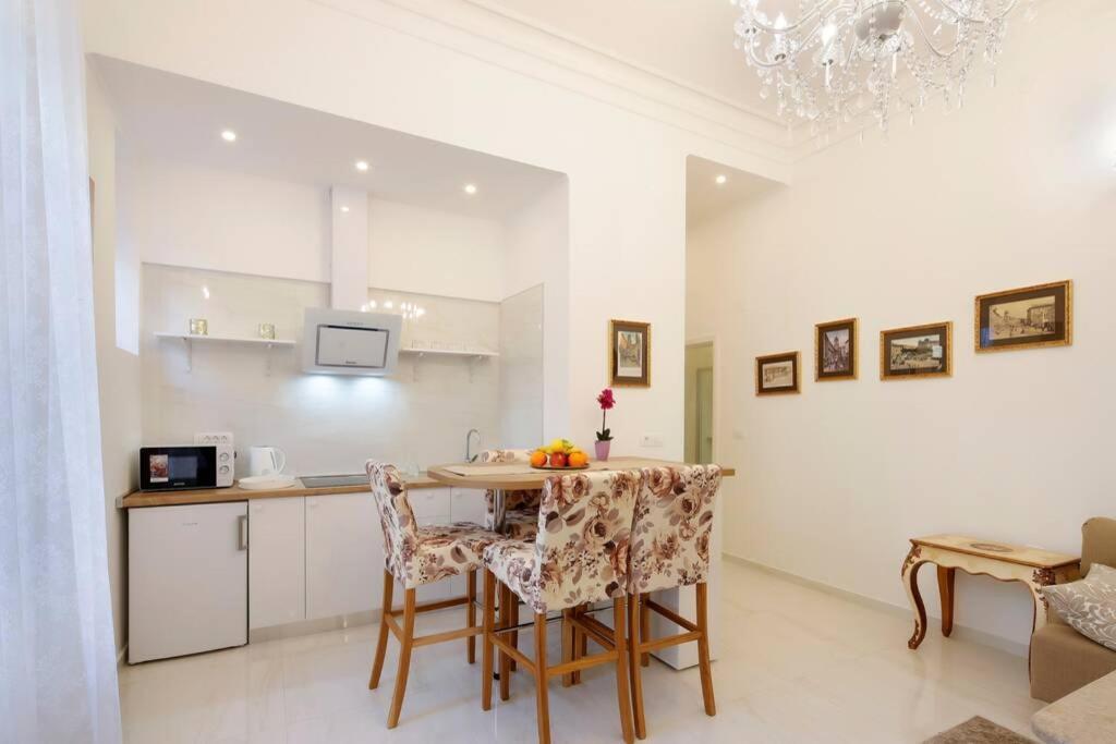 Apartamento Chrystal Apps Integral Rijeka Exterior foto